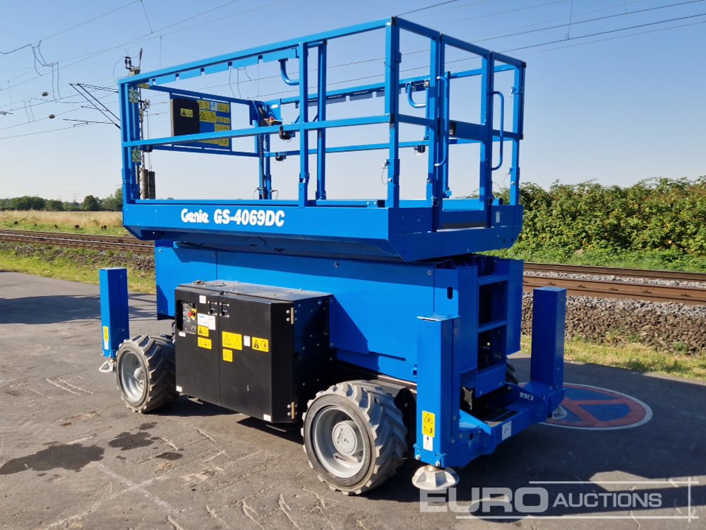 Unused Genie GS-4069DC - Aerial platform: picture 3 Unused Genie GS-4069DC - Aerial platform: picture 3