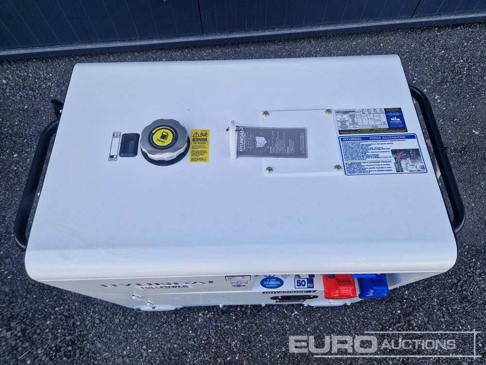 Unused Hyundai DHY8500SE-T Diesel Generator Set, 13HP, 230V, 400V, 50HZ - Generator set: picture 4 Unused Hyundai DHY8500SE-T Diesel Generator Set, 13HP, 230V, 400V, 50HZ - Generator set: picture 4