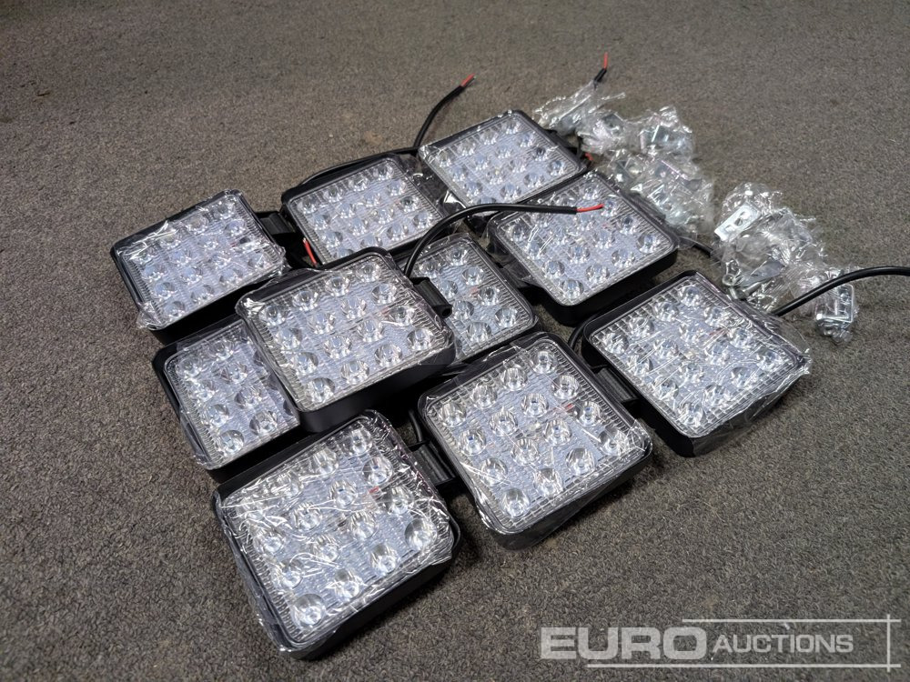 Unused LED Work Lights, 48w, 12V/24V, Adjustable Bracket, IP67 Waterproof, 6000k White (10 of) - Construction equipment: picture 4 Unused LED Work Lights, 48w, 12V/24V, Adjustable Bracket, IP67 Waterproof, 6000k White (10 of) - Construction equipment: picture 4