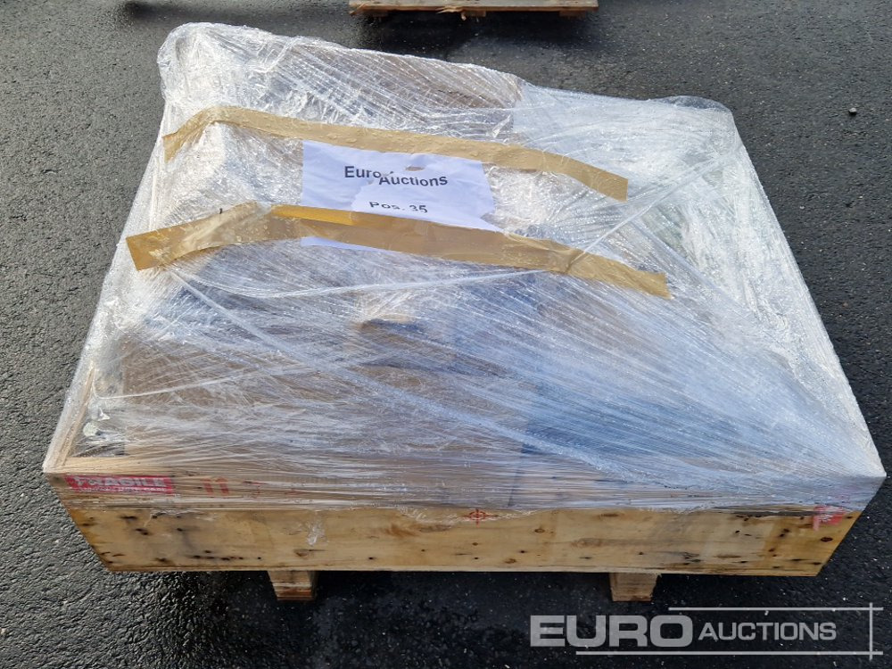 Unused Pallet of Assorted Spare Parts, Hitachi, Fuchs, Deutz - Engine: picture 1 Unused Pallet of Assorted Spare Parts, Hitachi, Fuchs, Deutz - Engine: picture 1