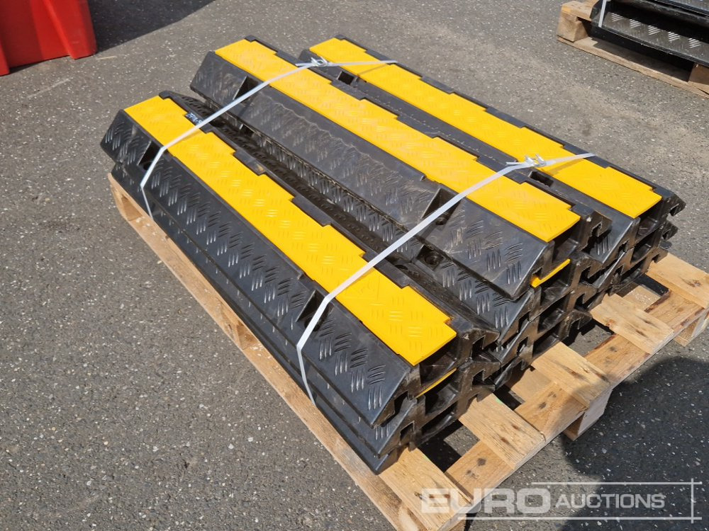 Unused Road Cable Protection, Single Channel - Construction equipment: picture 4 Unused Road Cable Protection, Single Channel - Construction equipment: picture 4