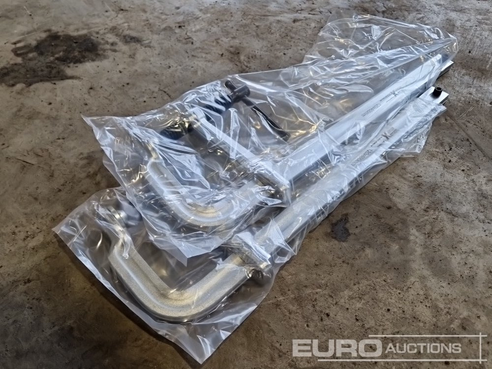 Unused Solid X Forged Welding Clamps 120mm x 400mm (2 Pieces) - Workshop equipment: picture 2 Unused Solid X Forged Welding Clamps 120mm x 400mm (2 Pieces) - Workshop equipment: picture 2