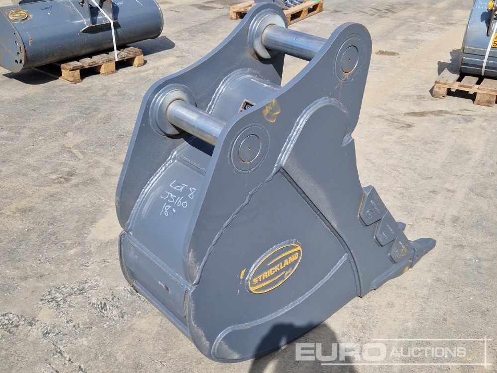 Unused Strickland 18" Digging Bucket, 80mm Pin to suit JCB JS160 - Bucket: picture 3 Unused Strickland 18" Digging Bucket, 80mm Pin to suit JCB JS160 - Bucket: picture 3