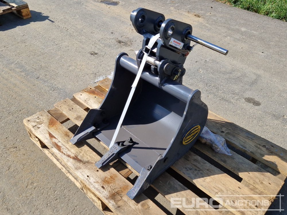 Unused Strickland 18" Digging Bucket + QH to suit Hitachi ZX19 - Bucket: picture 1 Unused Strickland 18" Digging Bucket + QH to suit Hitachi ZX19 - Bucket: picture 1