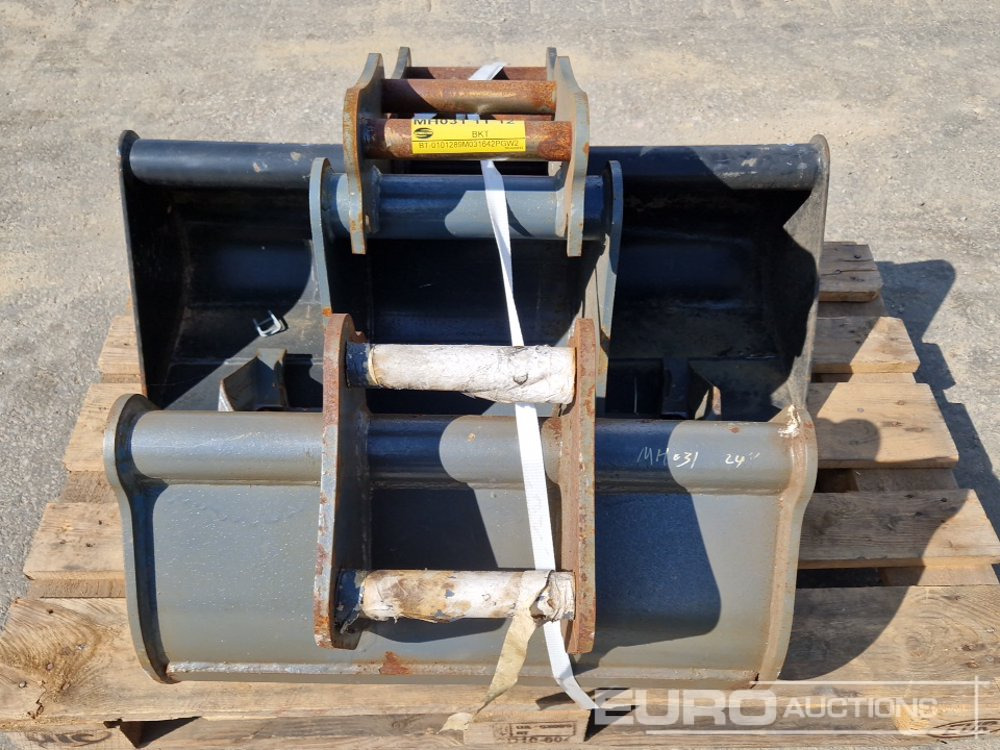 Unused Strickland 3B", 24", 12" Digging Buckets, MH03 to suit 1 Ton Excavator (3 of) - Bucket: picture 5 Unused Strickland 3B", 24", 12" Digging Buckets, MH03 to suit 1 Ton Excavator (3 of) - Bucket: picture 5