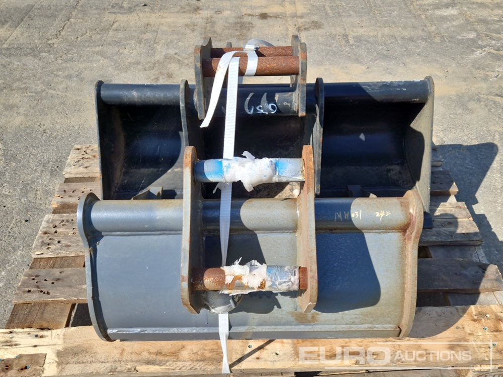 Unused Strickland 3B", 24", 12" Digging Buckets, MH03 to suit 1 Ton Excavator (3 of) - Bucket: picture 5 Unused Strickland 3B", 24", 12" Digging Buckets, MH03 to suit 1 Ton Excavator (3 of) - Bucket: picture 5