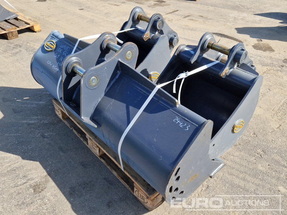 Unused Strickland 60" Ditching, 24", 18" Digging Buckets, 45mm Pin to suit Doosan DX55/60 (3 of) - Bucket: picture 3 Unused Strickland 60" Ditching, 24", 18" Digging Buckets, 45mm Pin to suit Doosan DX55/60 (3 of) - Bucket: picture 3