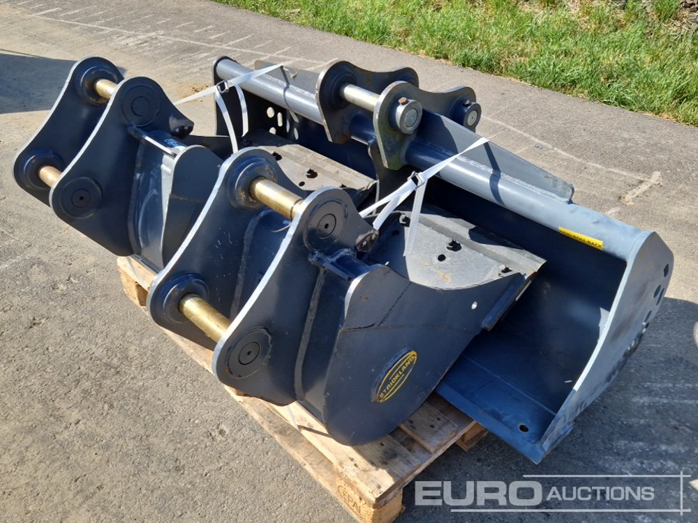 Unused Strickland 60" Ditching, 24", 18" Digging Buckets, 45mm Pin to suit Doosan DX55/60 (3 of) - Bucket: picture 1 Unused Strickland 60" Ditching, 24", 18" Digging Buckets, 45mm Pin to suit Doosan DX55/60 (3 of) - Bucket: picture 1