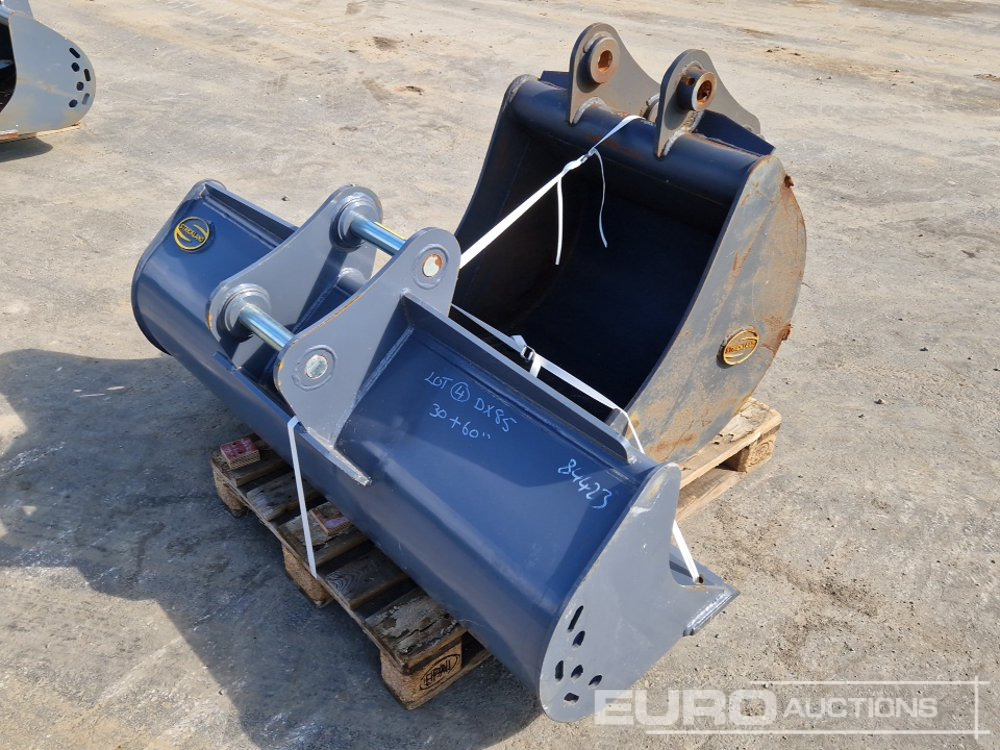 Unused Strickland 60" Ditching, 30" Digging Buckets, 45mm Pin to suit Doosan DX85 (2 of) - Bucket: picture 3 Unused Strickland 60" Ditching, 30" Digging Buckets, 45mm Pin to suit Doosan DX85 (2 of) - Bucket: picture 3