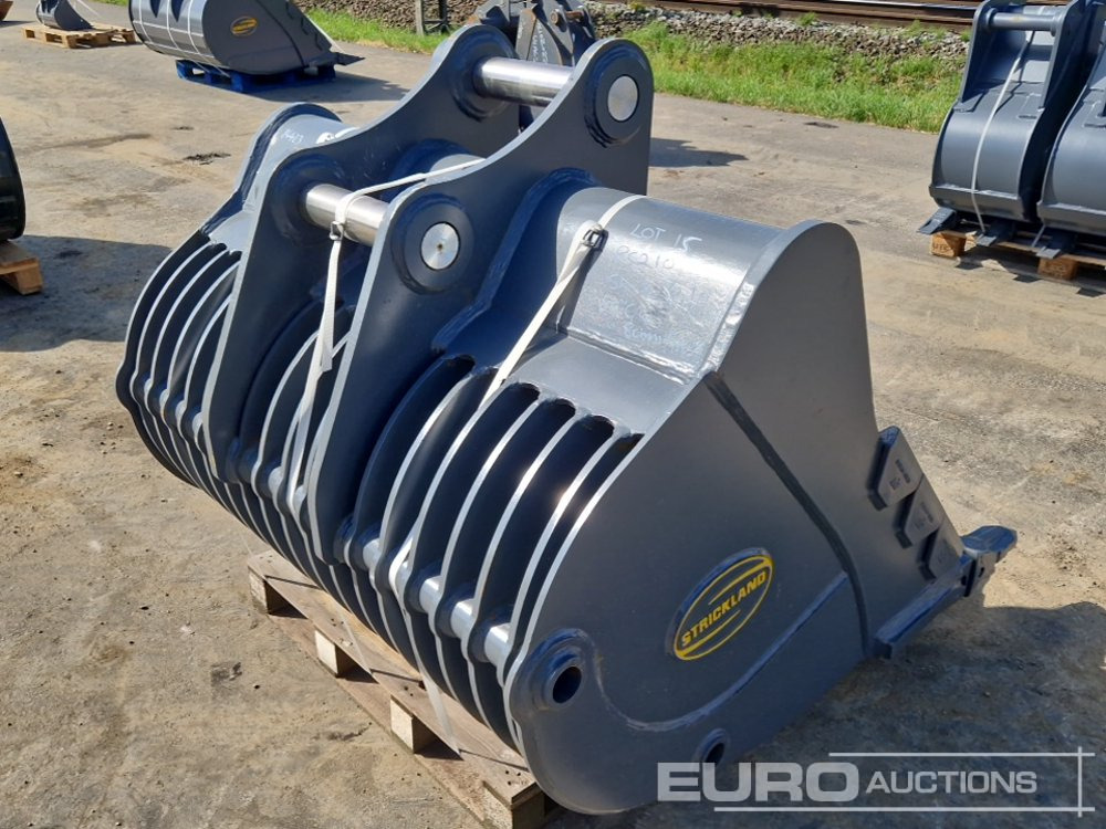 Unused Strickland 60" Skeleton Bucket, 80mm Pin to suit Komatsu PC210 - Bucket: picture 3 Unused Strickland 60" Skeleton Bucket, 80mm Pin to suit Komatsu PC210 - Bucket: picture 3