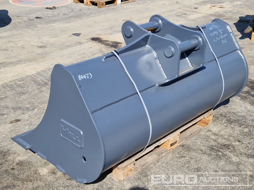 Unused Strickland 72" Ditching Bucket, 65mm Pin to suit Hitachi ZX130 - Bucket: picture 2 Unused Strickland 72" Ditching Bucket, 65mm Pin to suit Hitachi ZX130 - Bucket: picture 2