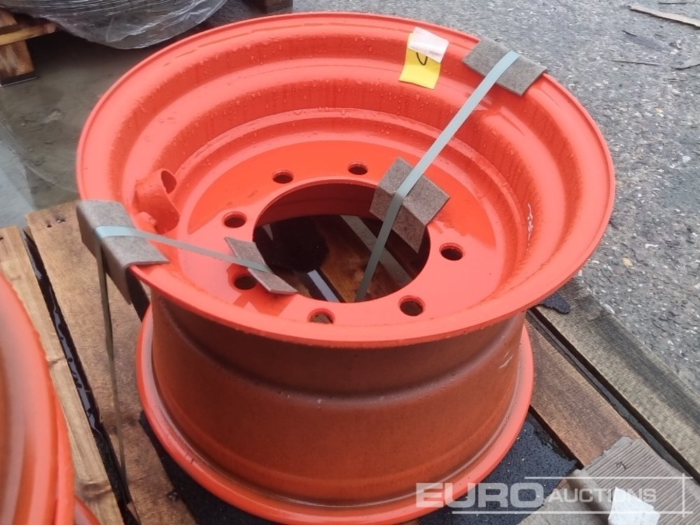 Unused Wacker Neuson Rim - Tire: picture 3 Unused Wacker Neuson Rim - Tire: picture 3