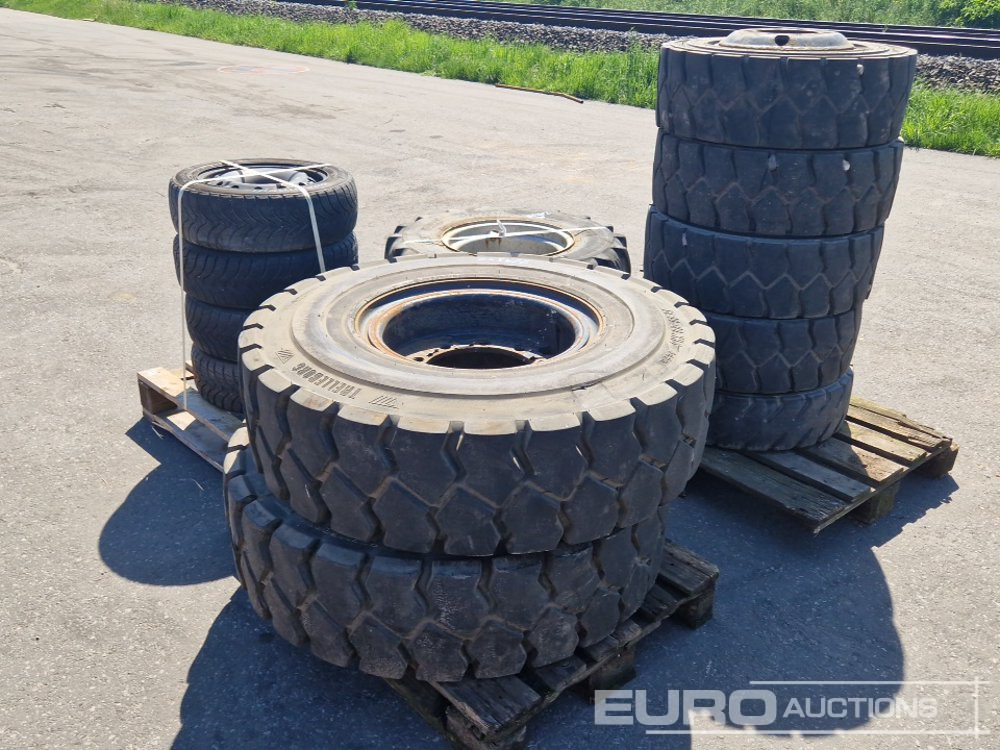 Various Tyres with Rims (4 Pallets) - Tire: picture 1 Various Tyres with Rims (4 Pallets) - Tire: picture 1