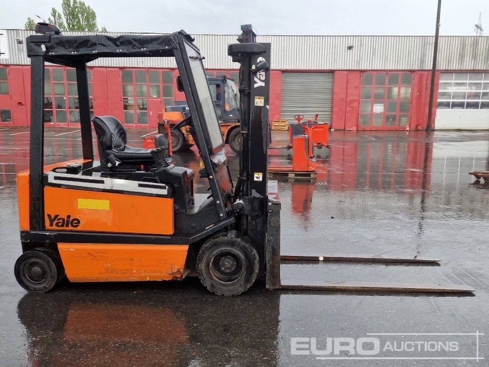 Yale ERP30ALF - Forklift: picture 5 Yale ERP30ALF - Forklift: picture 5
