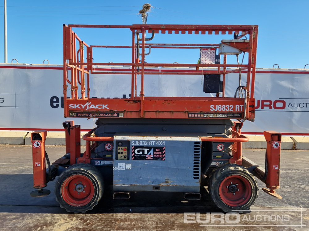 2015 SkyJack SJ6832RT - Aerial platform: picture 2 2015 SkyJack SJ6832RT - Aerial platform: picture 2