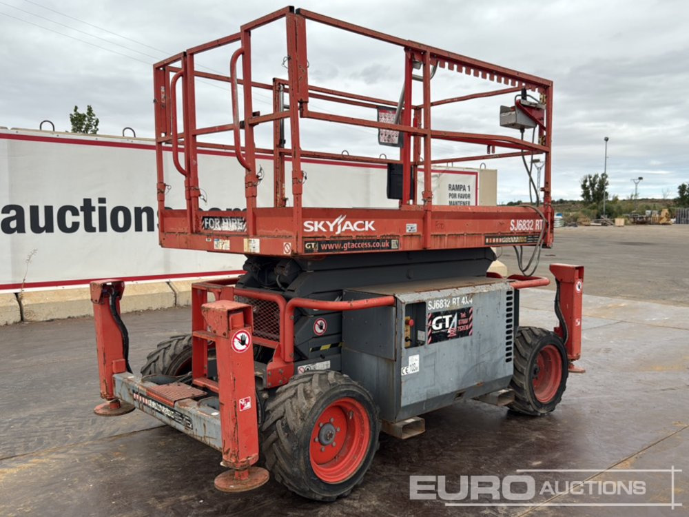 2015 SkyJack SJ6832RT - Aerial platform: picture 5 2015 SkyJack SJ6832RT - Aerial platform: picture 5