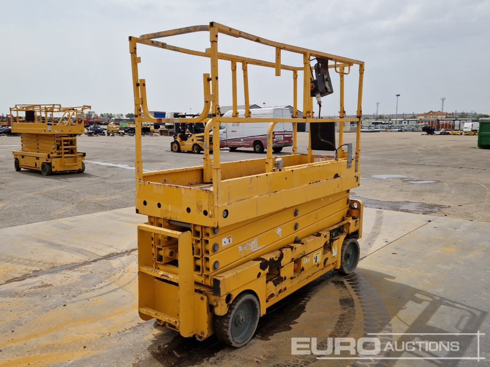 2016 Haulotte Compact 10N - Aerial platform: picture 5 2016 Haulotte Compact 10N - Aerial platform: picture 5
