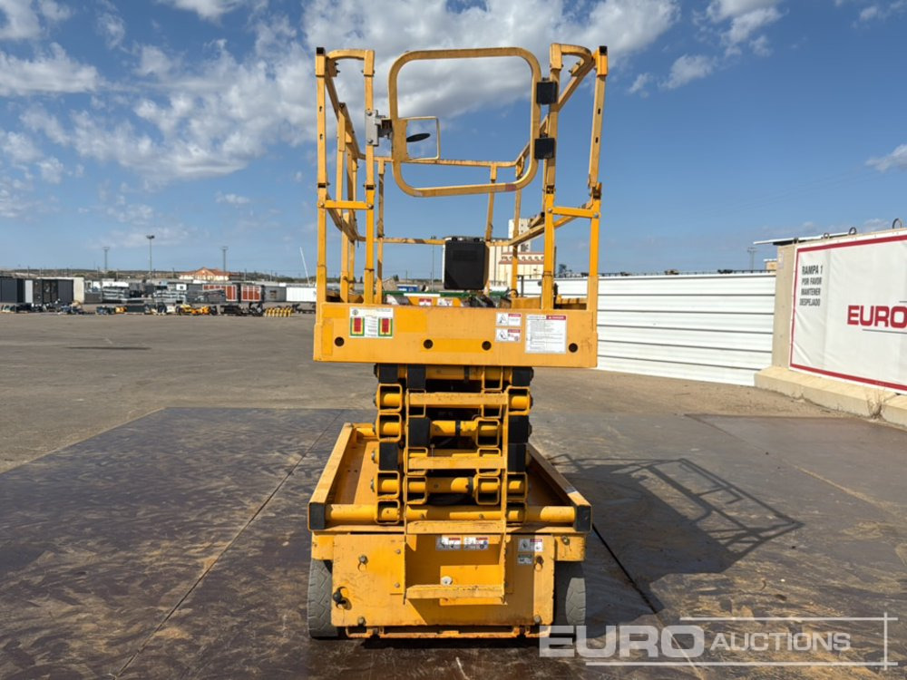 2016 Haulotte Compact 14 - Aerial platform: picture 4 2016 Haulotte Compact 14 - Aerial platform: picture 4