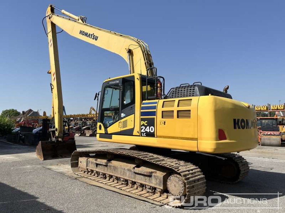 2016 Komatsu PC240LC-10 - Crawler excavator: picture 3 2016 Komatsu PC240LC-10 - Crawler excavator: picture 3