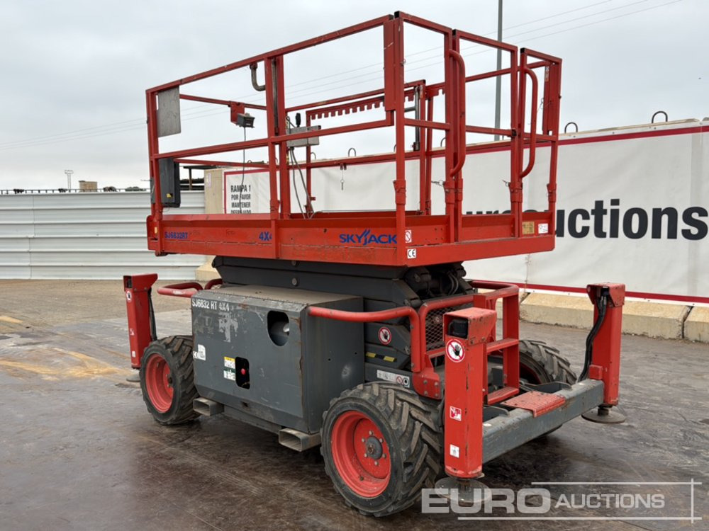 2016 SkyJack SJ6832RT - Aerial platform: picture 3 2016 SkyJack SJ6832RT - Aerial platform: picture 3