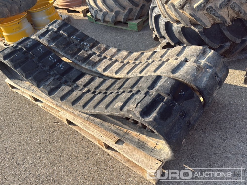 450mm Rubber Tracks to suit Excavator - Tire: picture 4 450mm Rubber Tracks to suit Excavator - Tire: picture 4
