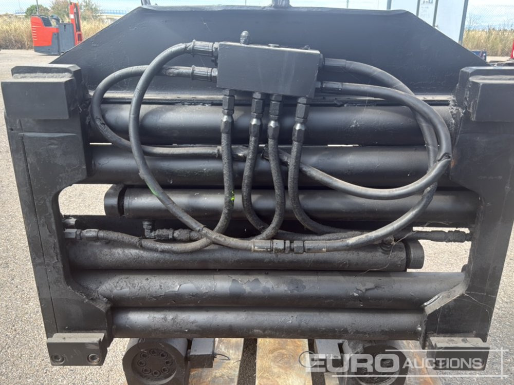 Pallet of Hydraulic Forks Positioner Frame & Forks to Suit Forklift - Attachment for Forklift: picture 5 Pallet of Hydraulic Forks Positioner Frame & Forks to Suit Forklift - Attachment for Forklift: picture 5