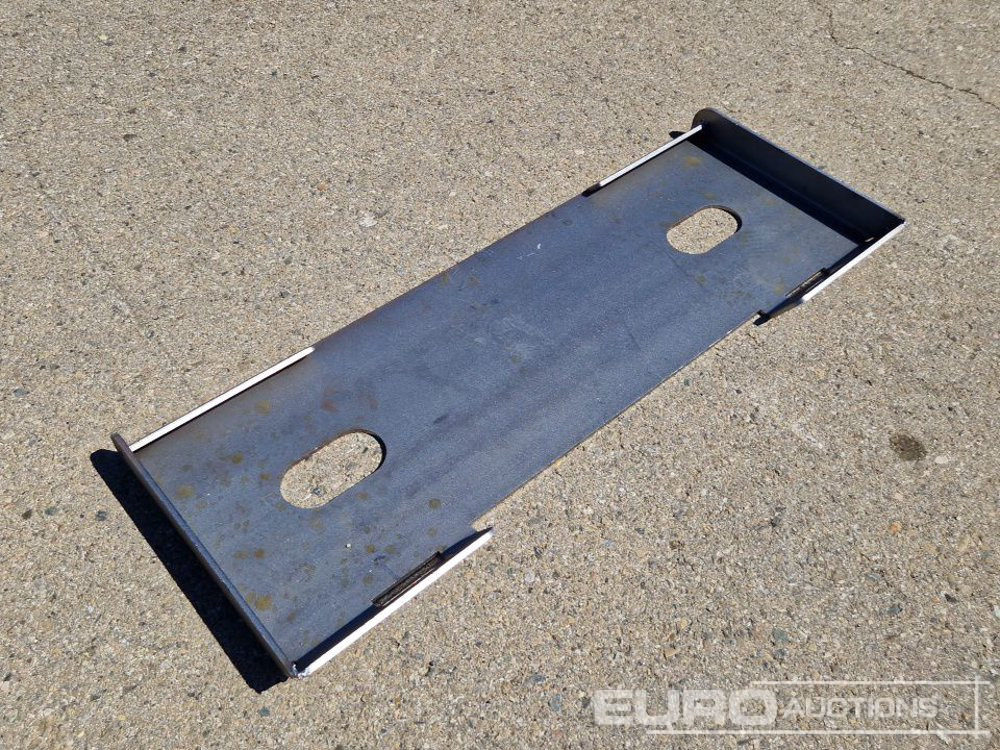 Unused 2025 Captok Mounting Plate to suit Skidsteer Loader / Placa Montaje para Cargadora - Attachment for Skid steer loader: picture 4 Unused 2025 Captok Mounting Plate to suit Skidsteer Loader / Placa Montaje para Cargadora - Attachment for Skid steer loader: picture 4