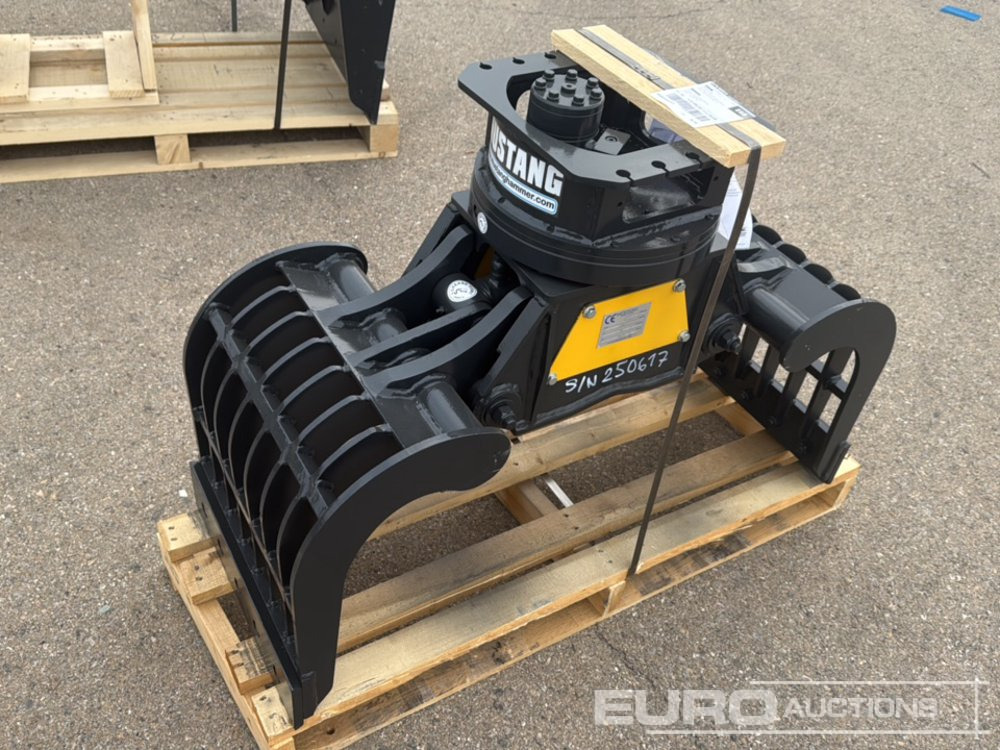 Unused 2025 Mustang GRP250D - Attachment for Excavator: picture 1 Unused 2025 Mustang GRP250D - Attachment for Excavator: picture 1