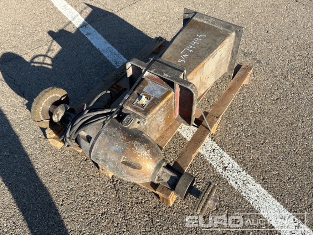 Corcuera Bench Grinder, 2 High-Speed Abrasive Wheels - Construction equipment: picture 2 Corcuera Bench Grinder, 2 High-Speed Abrasive Wheels - Construction equipment: picture 2