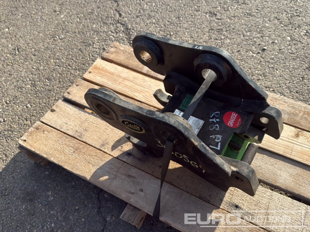 Geith Manual Coupler 35mm Pin to suit 3.5 Ton Excavator / Enganche Rápido de 35mm Pasador para Excavadora de 3.5 Ton - Quick coupler: picture 2 Geith Manual Coupler 35mm Pin to suit 3.5 Ton Excavator / Enganche Rápido de 35mm Pasador para Excavadora de 3.5 Ton - Quick coupler: picture 2