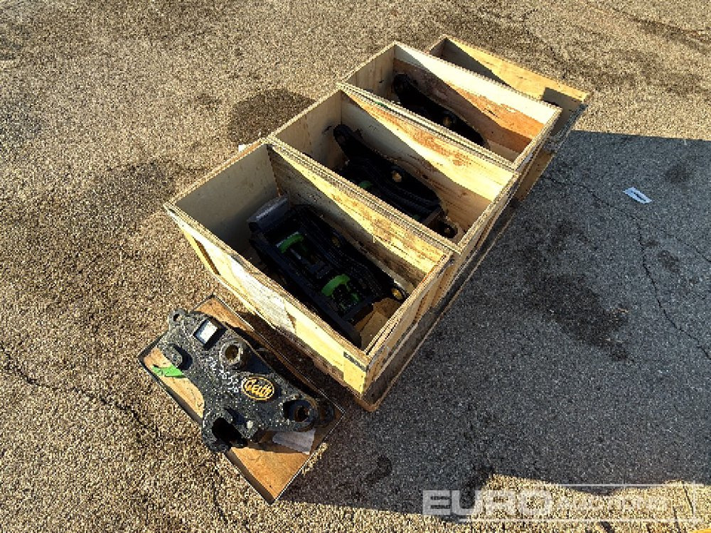 Geith Quick Coupler QC45-50H2G4-555 to suit Kubota KX080-4 (S/Ns 1045725, 1061012, 1053631, 1045727, 1045728) (5 of) - Quick coupler: picture 1 Geith Quick Coupler QC45-50H2G4-555 to suit Kubota KX080-4 (S/Ns 1045725, 1061012, 1053631, 1045727, 1045728) (5 of) - Quick coupler: picture 1