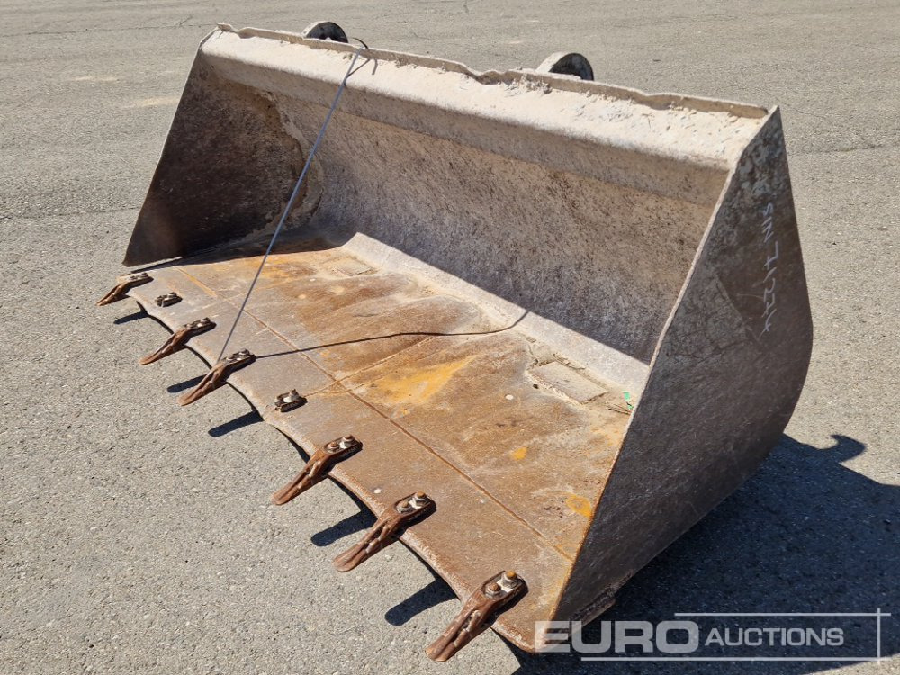 JCB 88" Loader Bucket to suit Wheeled Loader / Cazo - Bucket: picture 1 JCB 88" Loader Bucket to suit Wheeled Loader / Cazo - Bucket: picture 1