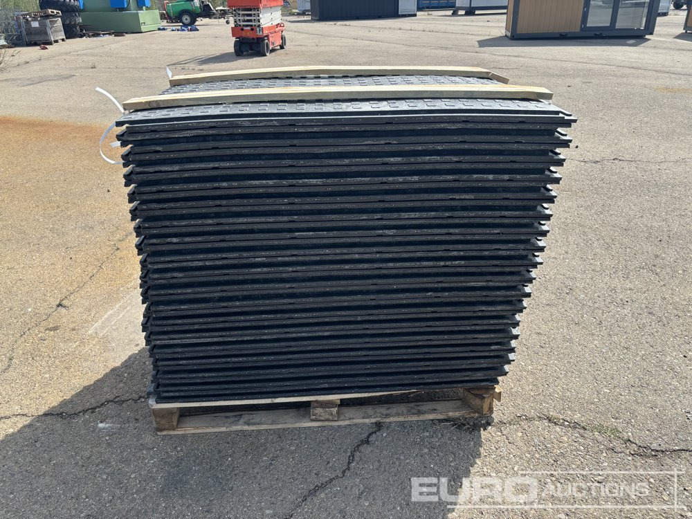 Pallet of Plastic Connectable Road Plates, 1200x800x28mm, 22kg per Plate (35 of) - Construction equipment: picture 2 Pallet of Plastic Connectable Road Plates, 1200x800x28mm, 22kg per Plate (35 of) - Construction equipment: picture 2
