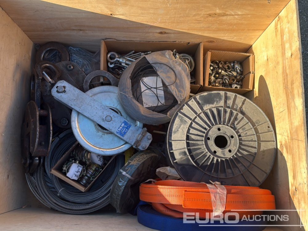 Pallet of Pulleys, Tie-Downs, Wire Ropes, Cables - Construction equipment: picture 5 Pallet of Pulleys, Tie-Downs, Wire Ropes, Cables - Construction equipment: picture 5