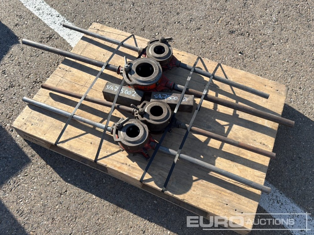 Pipe Threading Tool (4 of) - Construction equipment: picture 2 Pipe Threading Tool (4 of) - Construction equipment: picture 2
