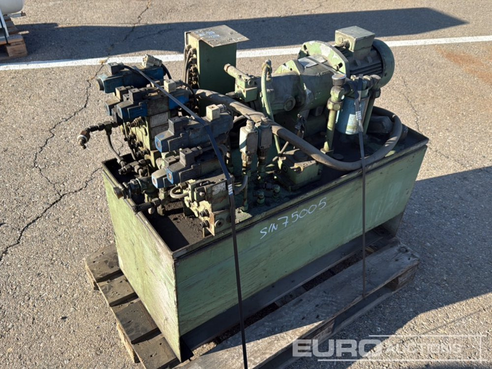 SPERRY VICKERS Hydraulic Power Unit - Construction equipment: picture 1 SPERRY VICKERS Hydraulic Power Unit - Construction equipment: picture 1