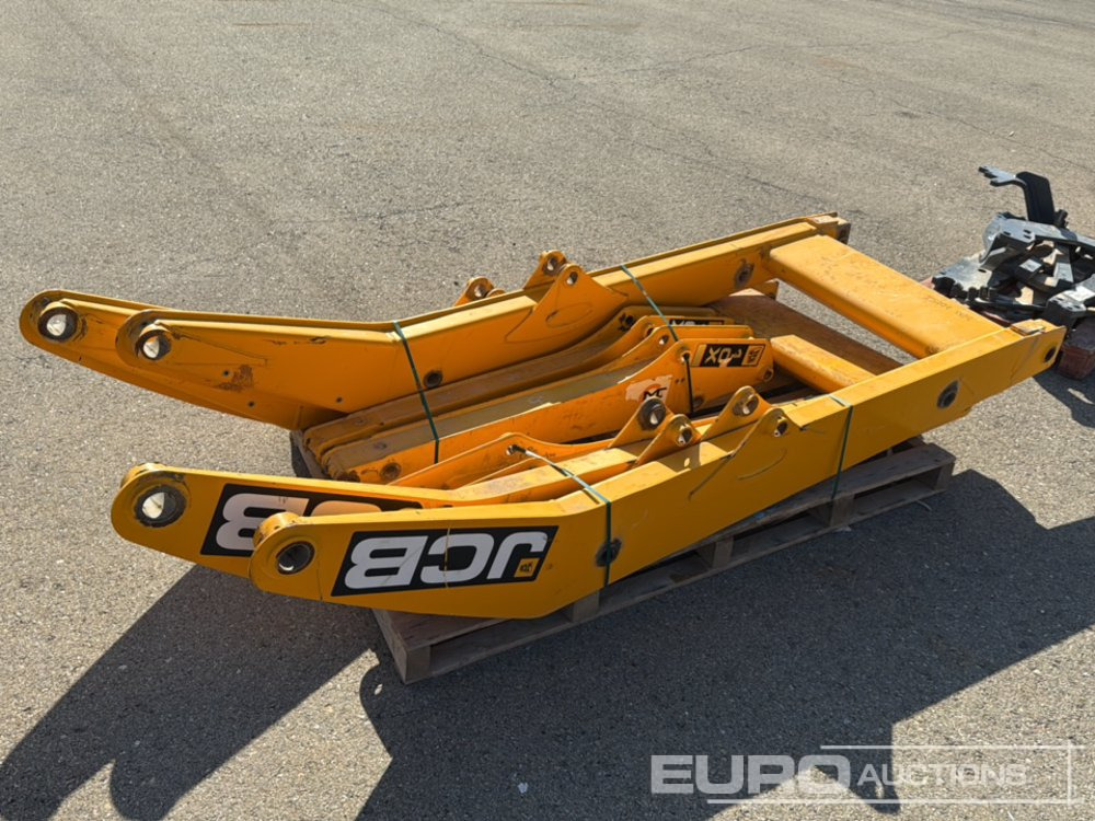 JCB Front Loader Arm to suit Backhoe 3CX-4CX (2 of), Back Arm to Suit Backhoe 1CX (3 of) - Spare parts: picture 2 JCB Front Loader Arm to suit Backhoe 3CX-4CX (2 of), Back Arm to Suit Backhoe 1CX (3 of) - Spare parts: picture 2