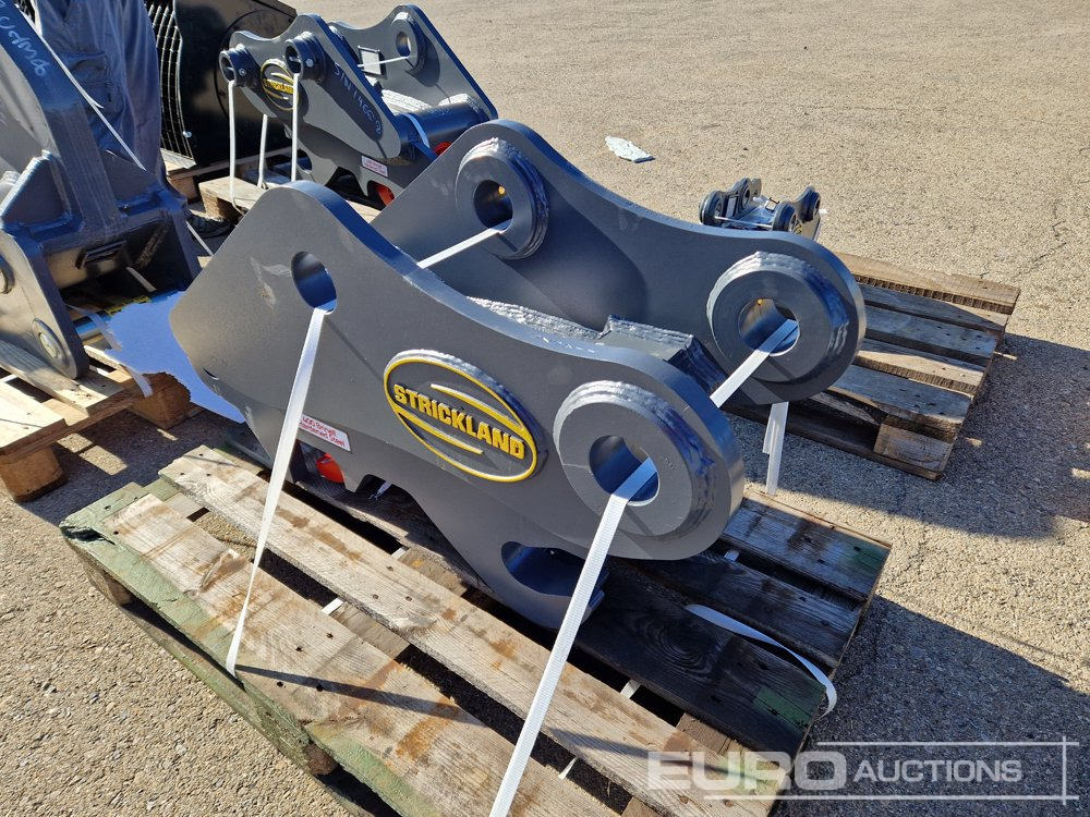 Strickland ZX210 - Quick coupler: picture 3 Strickland ZX210 - Quick coupler: picture 3