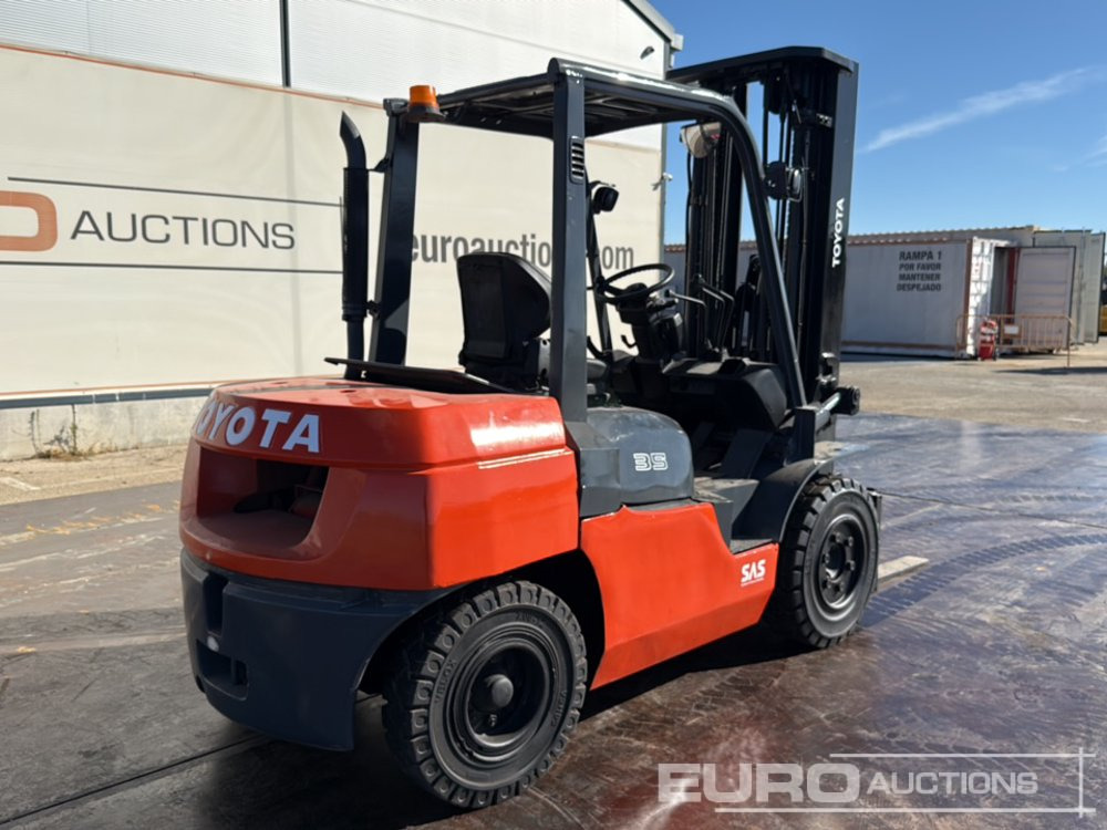 Toyota 42-7FD35 - Forklift: picture 5 Toyota 42-7FD35 - Forklift: picture 5