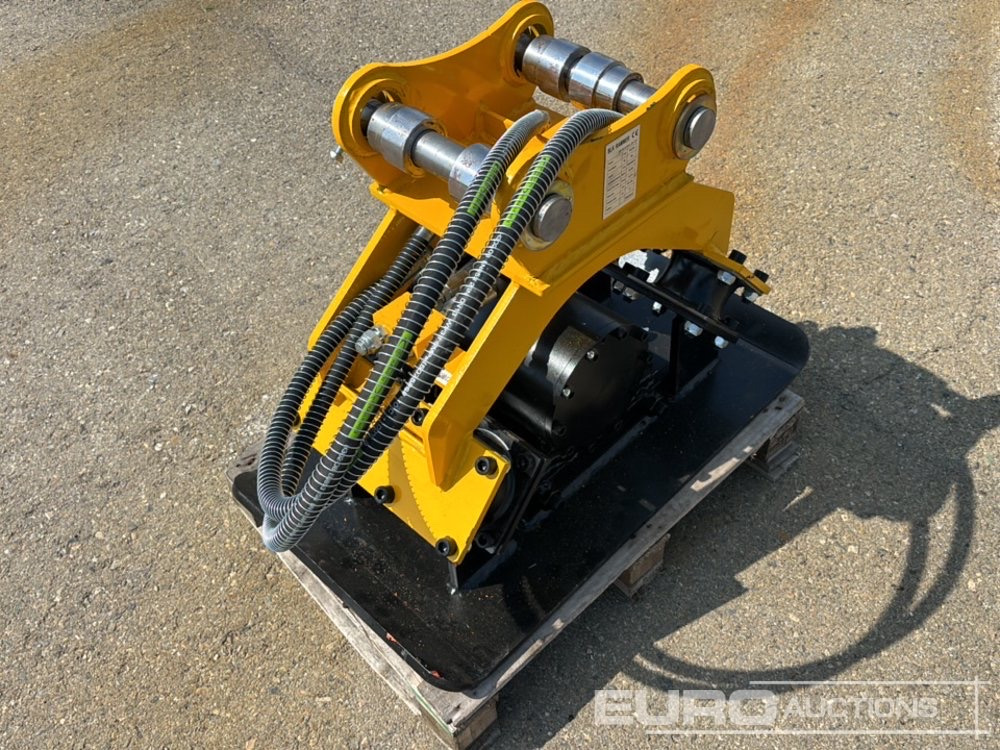 Unused 2025 BLK 04 - Hydraulic hammer: picture 1 Unused 2025 BLK 04 - Hydraulic hammer: picture 1