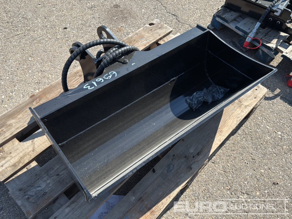 Unused 2025 Captok CK-D3T - Bucket: picture 2 Unused 2025 Captok CK-D3T - Bucket: picture 2