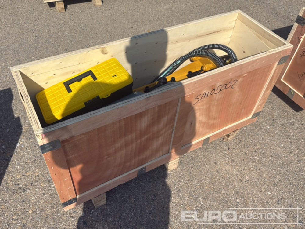 Unused 2025 Lyals ALS450 - Hydraulic hammer: picture 2 Unused 2025 Lyals ALS450 - Hydraulic hammer: picture 2