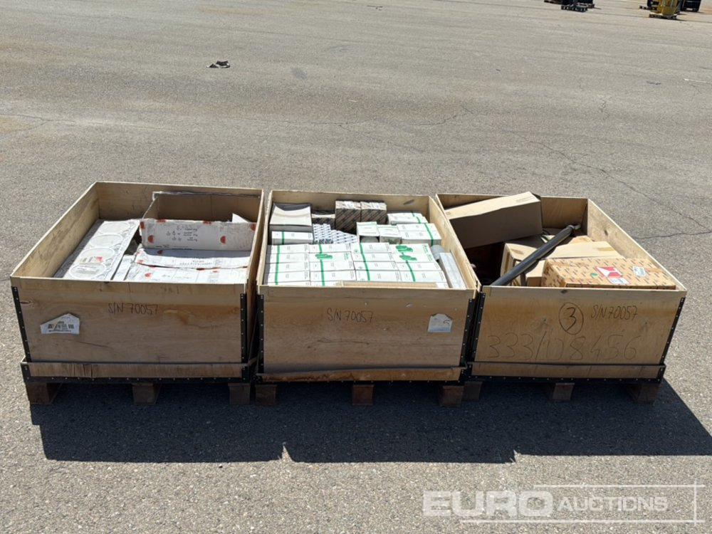 Unused Astra Pallet Spare Parts & Filters (3 of) - Construction equipment: picture 1 Unused Astra Pallet Spare Parts & Filters (3 of) - Construction equipment: picture 1
