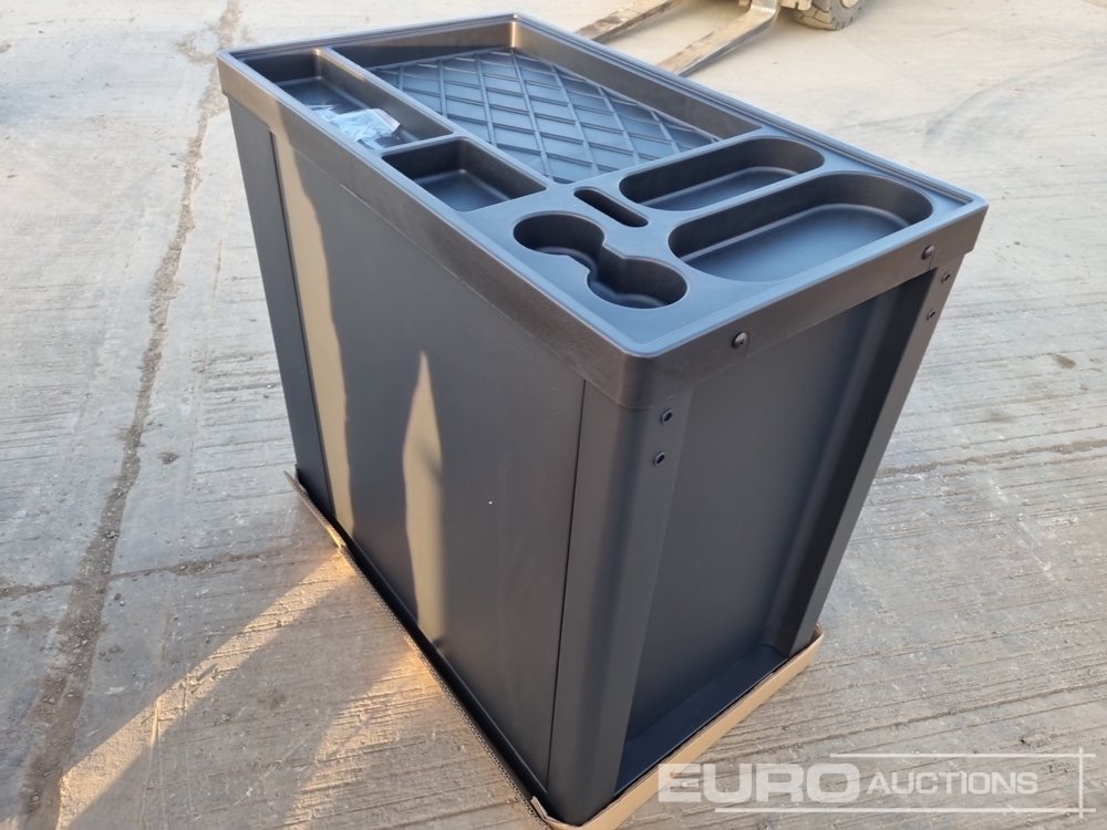 Unused Germany Tools Tools Trolley, 220Pcs, Complete with Tools, 6 Drawers / Carro Porta Herramientas Completo, 6 Cajones - Workshop equipment: picture 3 Unused Germany Tools Tools Trolley, 220Pcs, Complete with Tools, 6 Drawers / Carro Porta Herramientas Completo, 6 Cajones - Workshop equipment: picture 3