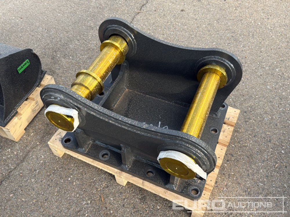 Unused Häner Greasing Pin Ø 90 mm | 80mm, Pin to Pin 485 mm, width 390 mm - Quick coupler: picture 2 Unused Häner Greasing Pin Ø 90 mm | 80mm, Pin to Pin 485 mm, width 390 mm - Quick coupler: picture 2