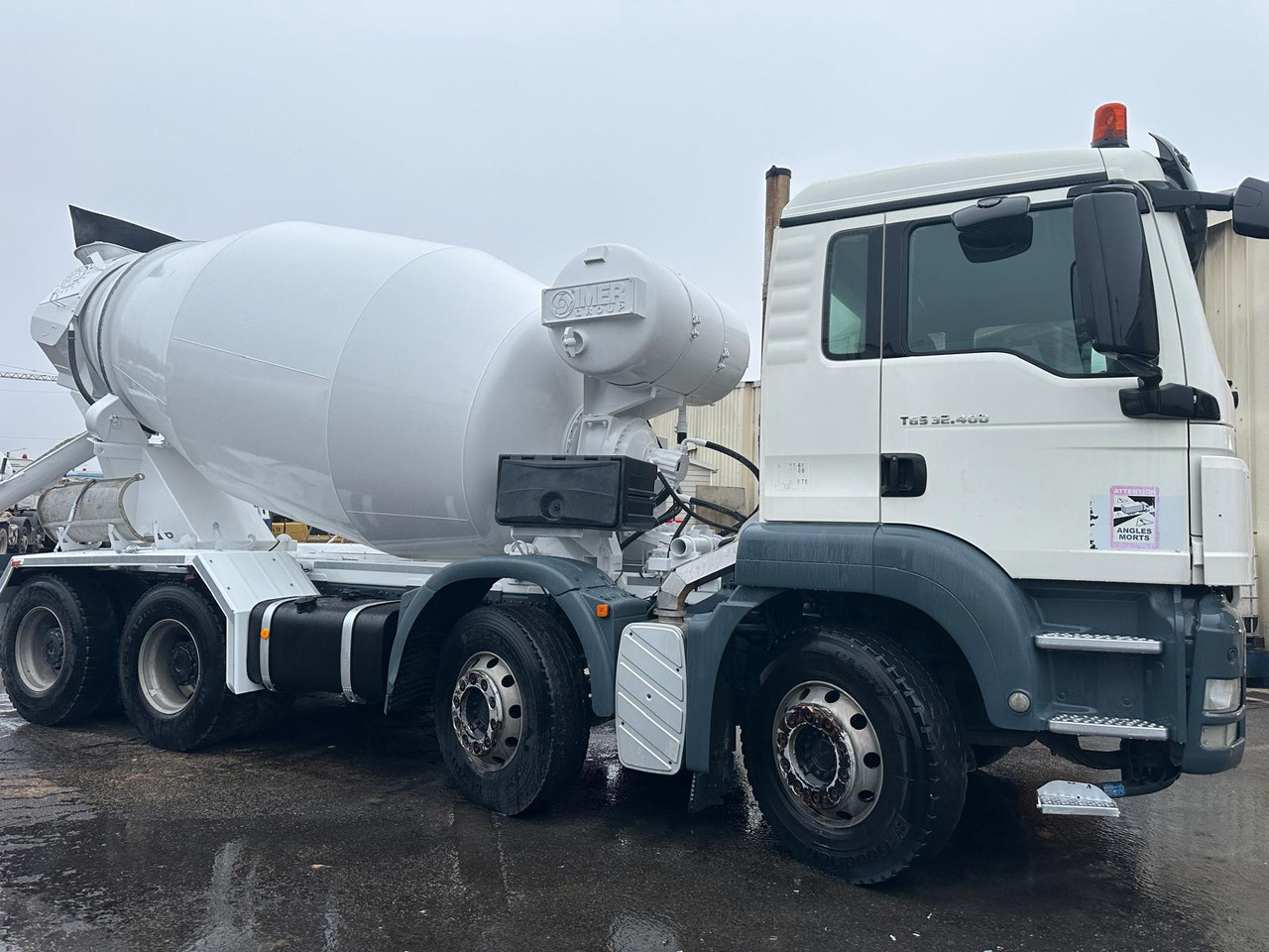 Camion béton MAN TGS 32.400 DB-416-ZR - Concrete mixer truck: picture 3 Camion béton MAN TGS 32.400 DB-416-ZR - Concrete mixer truck: picture 3