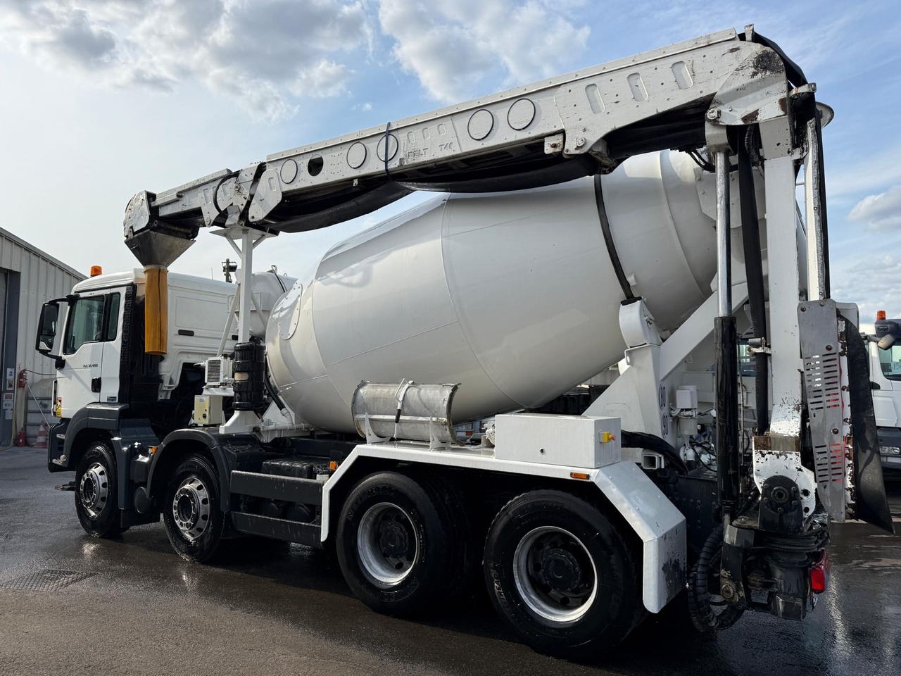 Camion béton MAN TGS 32.400 EA-031-RW - Concrete mixer truck: picture 4 Camion béton MAN TGS 32.400 EA-031-RW - Concrete mixer truck: picture 4