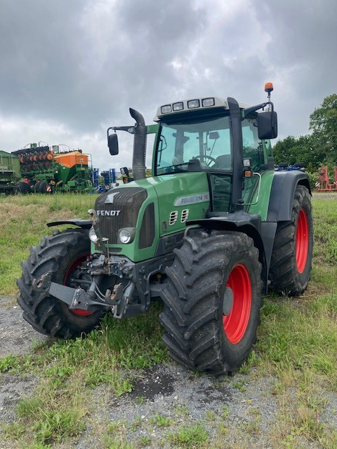 Fendt 714 - Farm tractor: picture 1 Fendt 714 - Farm tractor: picture 1
