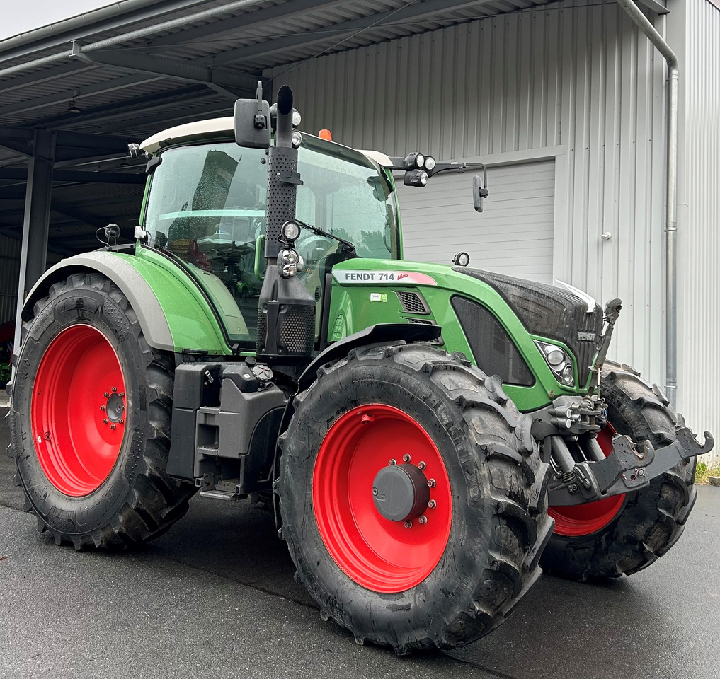 Fendt 714 Vario SCR Profi - Farm tractor: picture 1 Fendt 714 Vario SCR Profi - Farm tractor: picture 1