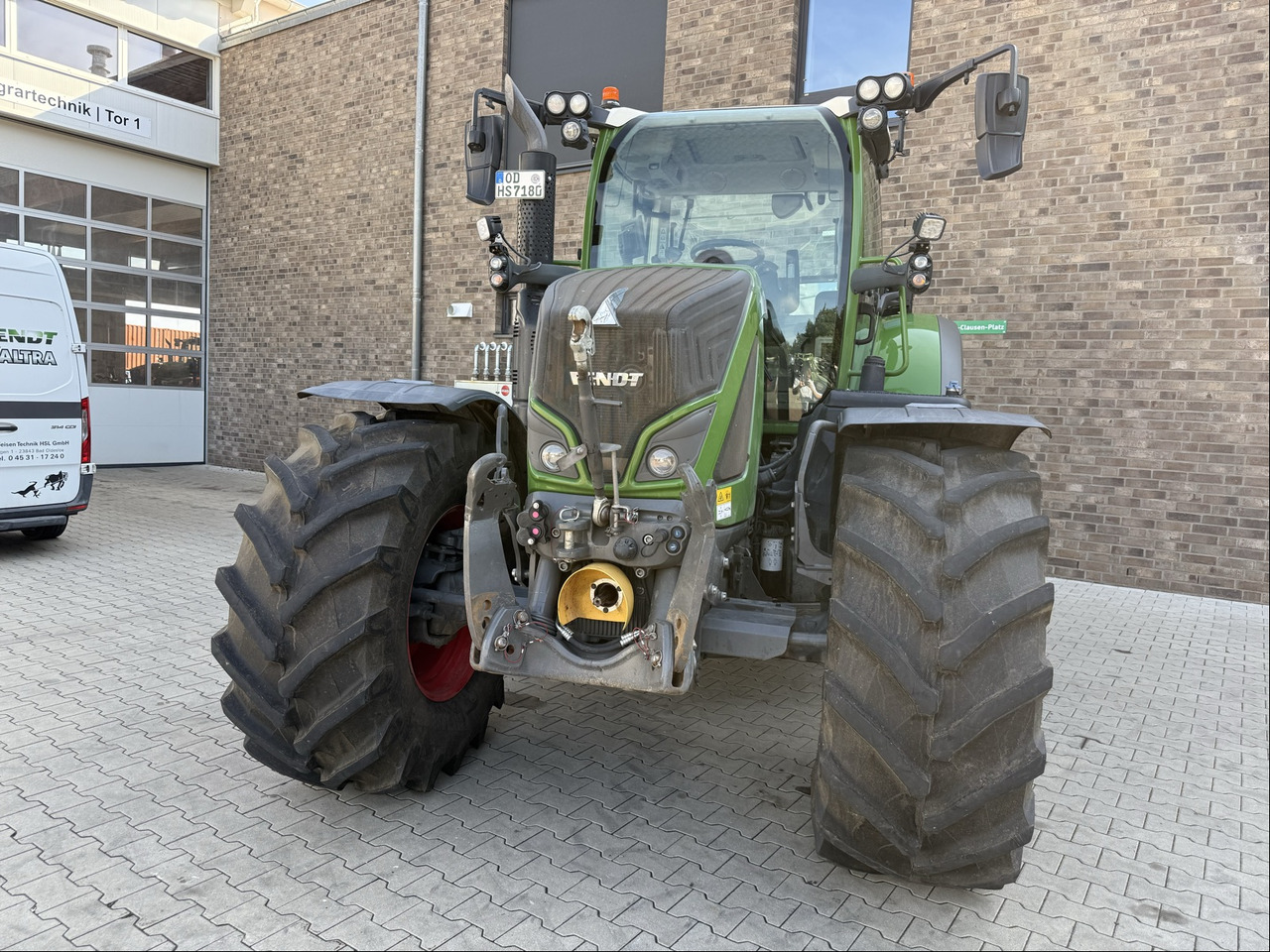 Fendt 718 Vario Gen6 PowerPlus - Farm tractor: picture 4 Fendt 718 Vario Gen6 PowerPlus - Farm tractor: picture 4